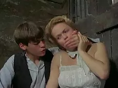 Marrone video porno  ...