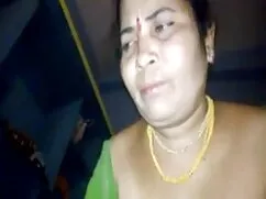 Splendida bionda scu ...