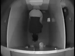 Footjob interrazzial ...