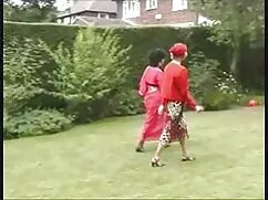 Il cameriere E Tazza ...